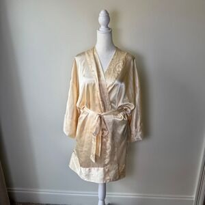 Vintage Victoria's Secret Gold Label Floral Trim Cream Bridal Robe O/S Lingerie